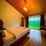 Hotel Meca Deluxe *