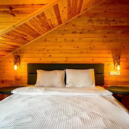 Meca Deluxe Otel